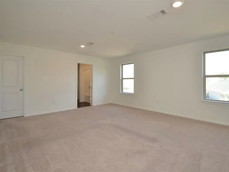 16439 Big Hickory Dr — Photo 14