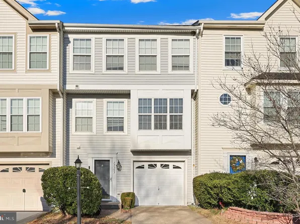 17357 Sligo Loop, Dumfries, VA 22026