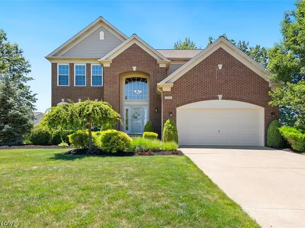 3976 Truxton Pl, Avon, OH 44011