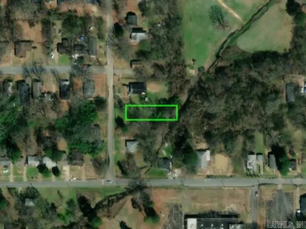 1115 S Plum St, Pine Bluff, AR 71603