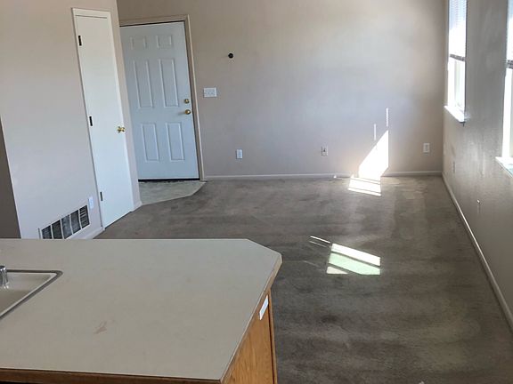 3rd image of 3524 11th Ave #3