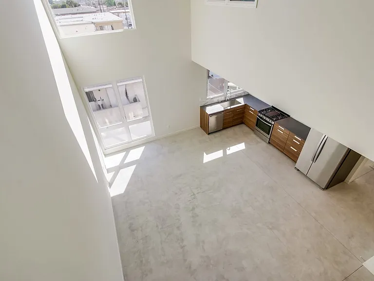 The Evelyn Townhomes: Luxe Living in the Heart of North Park's Trendy Vibe — Photo 18