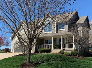 21722 W 98th St, Lenexa, KS 66220