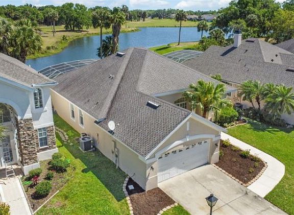 4th image of 1705 Golfview Dr