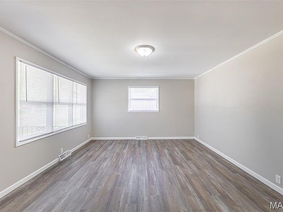 5th image of 1418 Woodland Dr