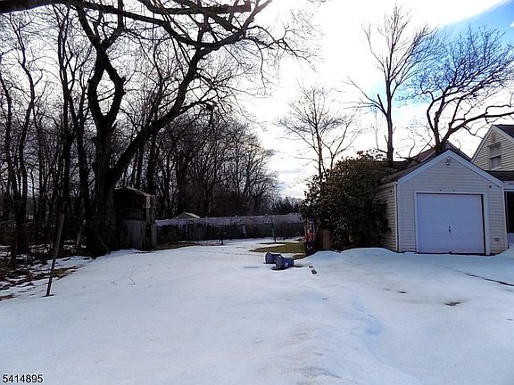 4th image of 21 Romondt Rd