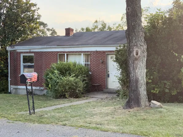 579 Valley View Dr, Taylor Mill, KY 41015