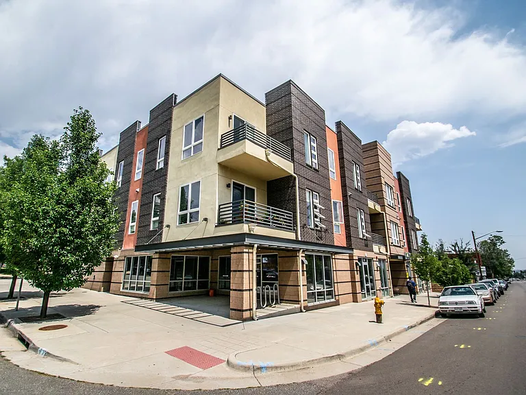 Zuma Apartments — Photo 1