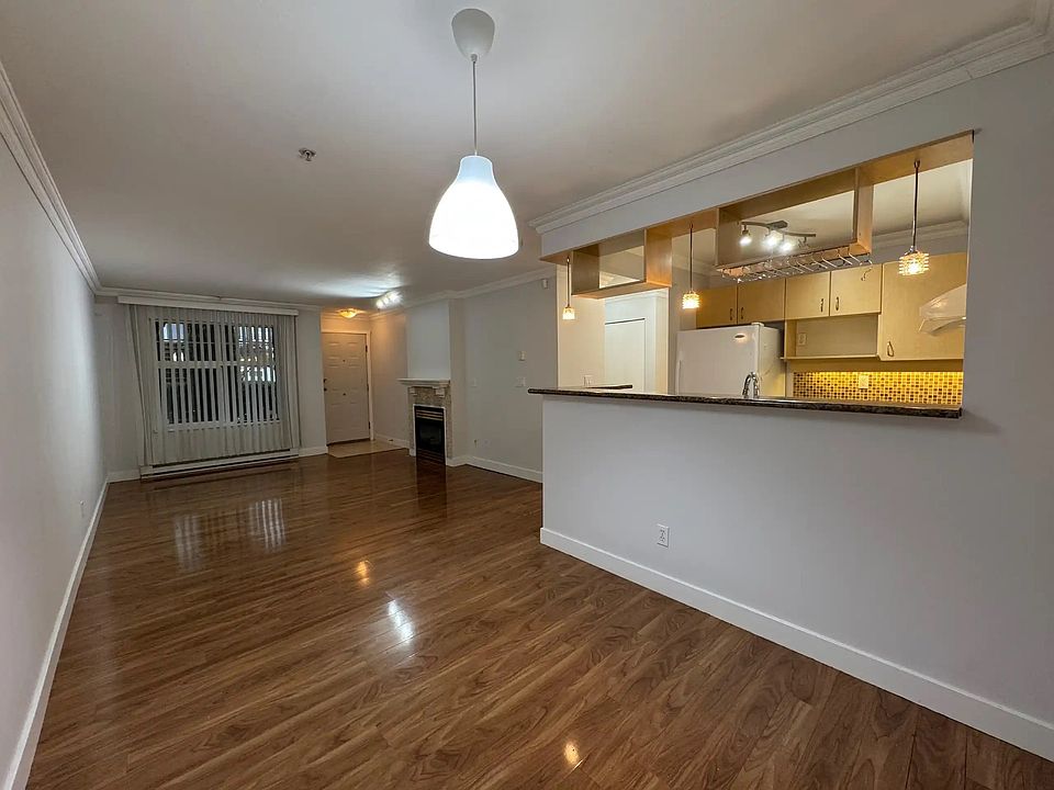 1st image of 7038 21st Ave #107