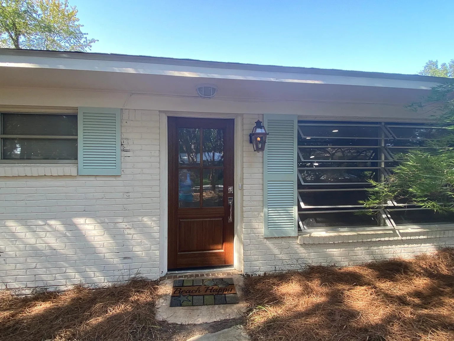 425 Jan Dr — Photo 2
