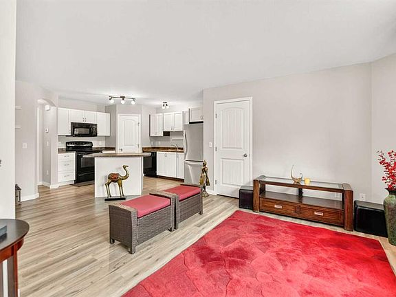 4th image of 31 N Jamieson Ave #915