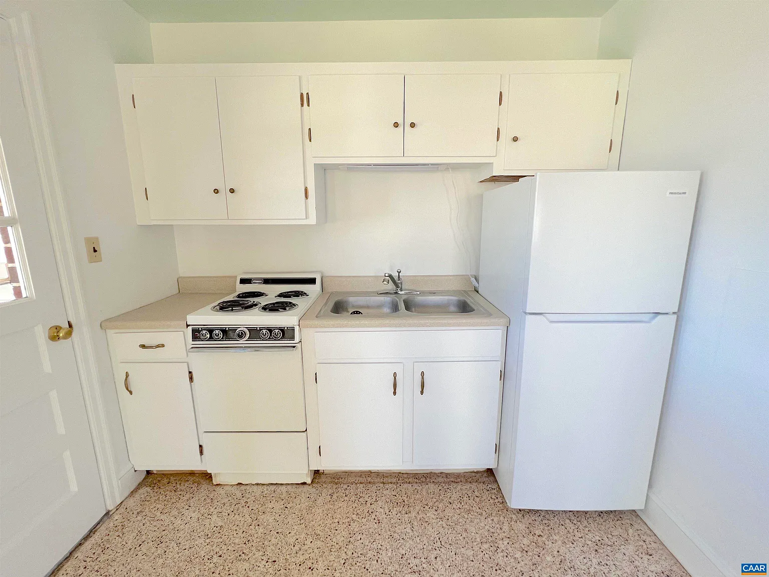 1 bed, 1.0 bath, 660 sqft, $1,195 — Photo 3