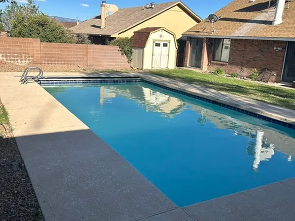 7211 Bangor Ave NW, Albuquerque, NM 87120