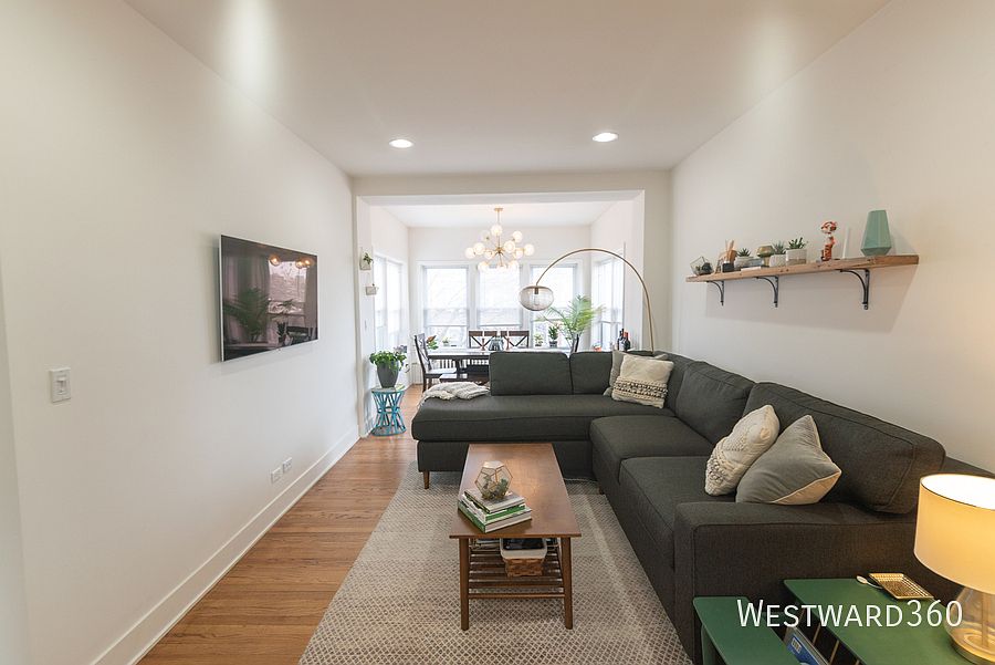 1st image of 3057 W Wilson Ave APT 1