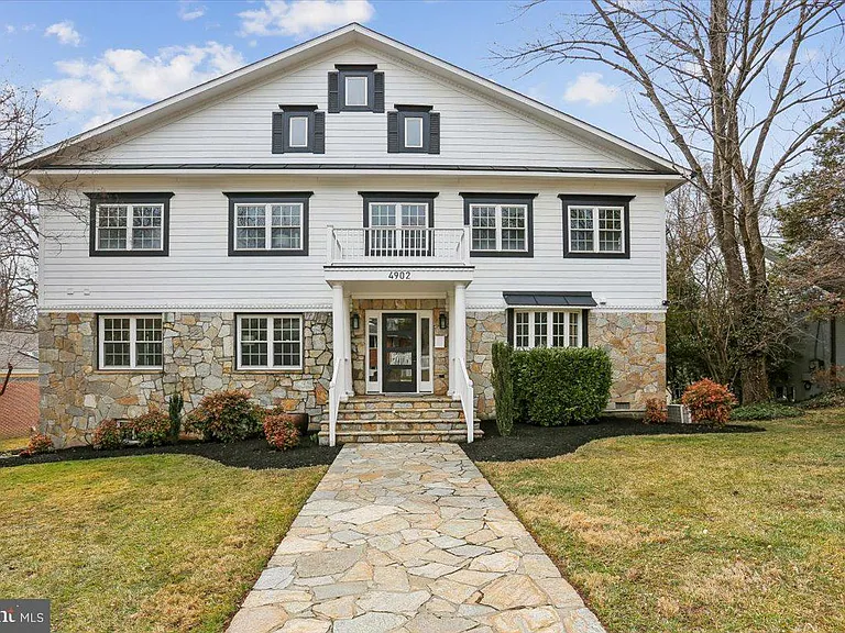 4902 Derussey Pkwy — Photo 1