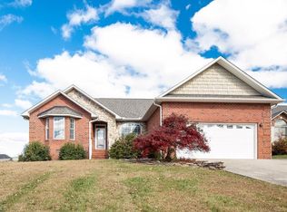 107 Autumn Hill Ct, Archdale, NC 27263