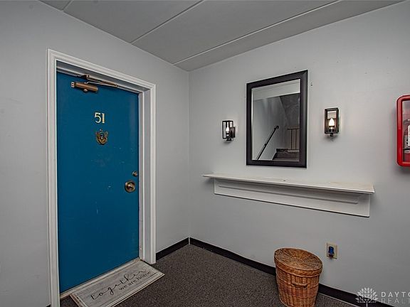 3rd image of 1602 Thunderbird Ln APT 51