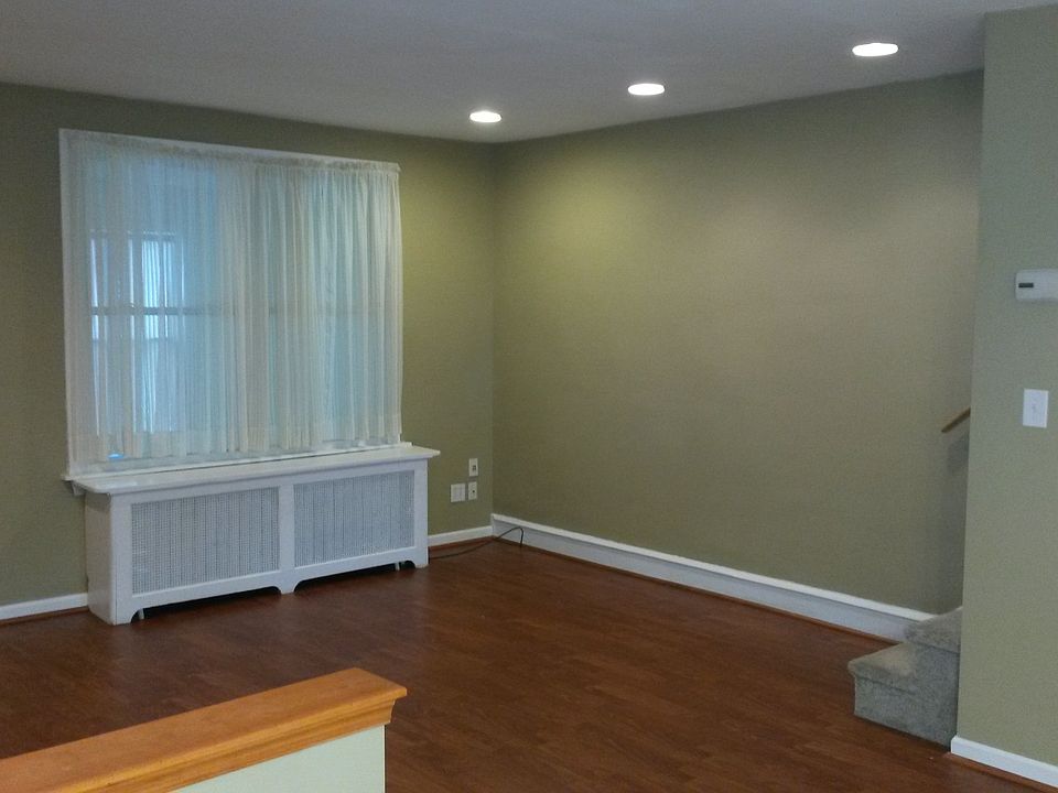 2nd image of 314 N Llanwellyn Ave