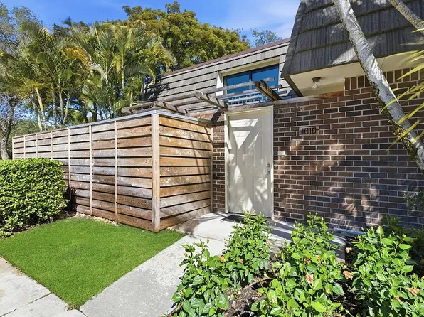 1010 10th Ter, Palm Beach Gardens, FL 33418