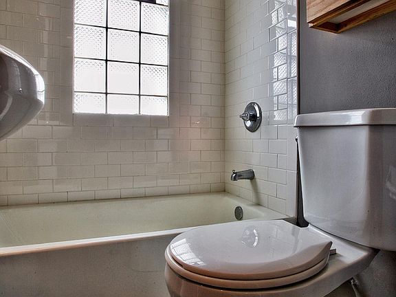 2nd image of 3621 N Humboldt Blvd