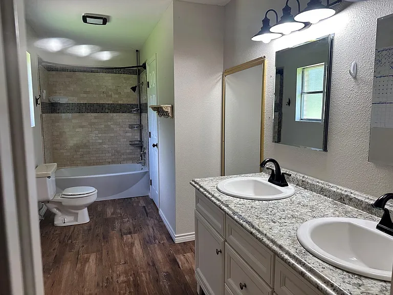 1119 County Road 481 — Photo 4