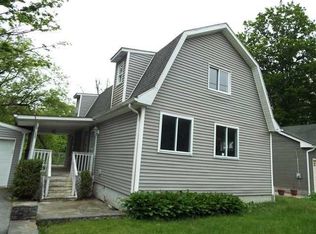 25 Shady Creek Rd, Pleasant Valley, NY 12569