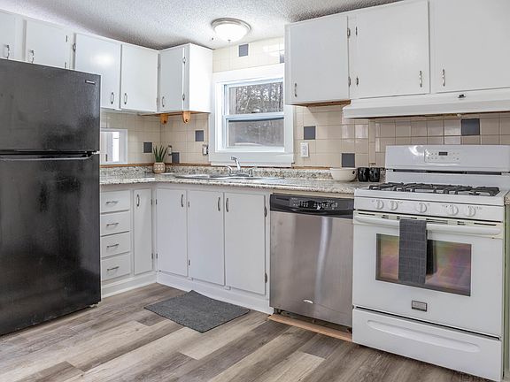 2nd image of 20 Turkey Farm Road