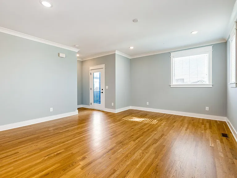 530 Edwin St #10 — Photo 22