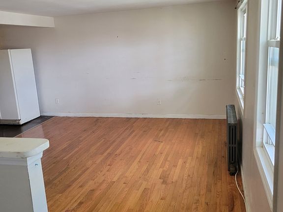 2nd image of 742 Audrey Dr Unit 2