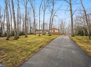 7017J Oak Glen Dr, Hughesville, MD 20637