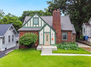 2018 38th St, Des Moines, IA 50310