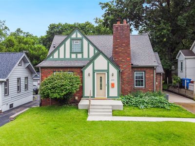 2018 38th St, Des Moines, IA, 50310