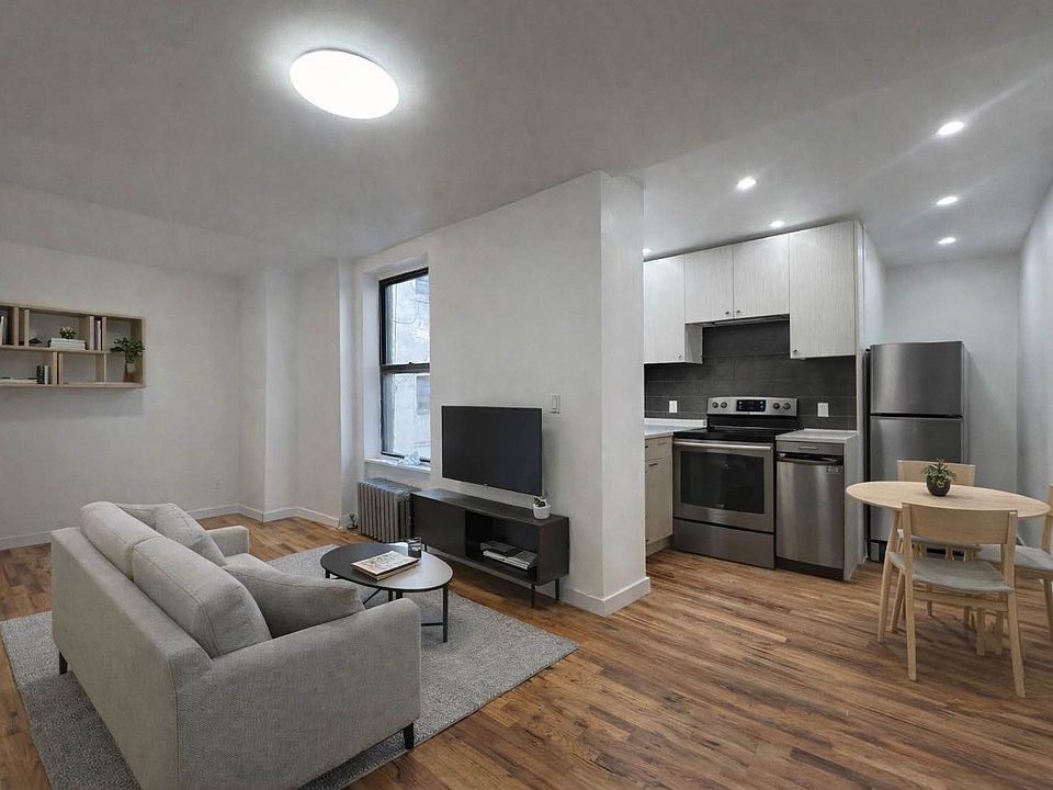 2nd image of 367 S 5th St #3D