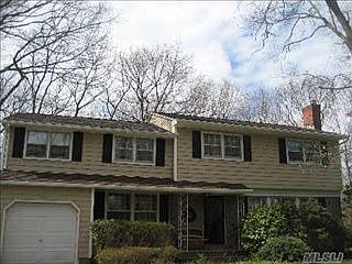 1st image of 10 Dogwood Dr
