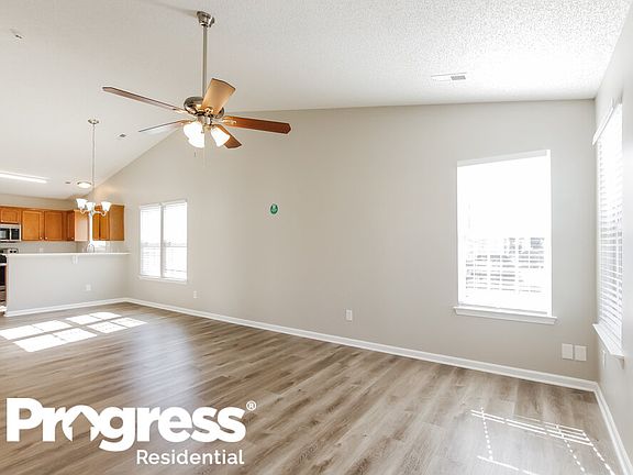 4th image of 12917 Planters Row Dr