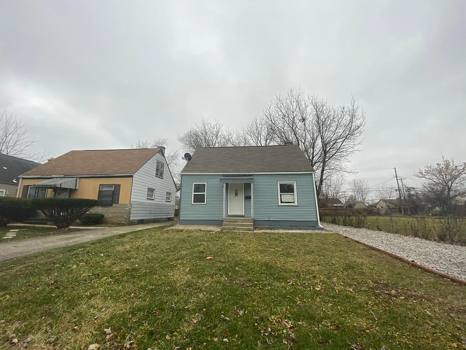 2347 Jefferson Ave photo 1