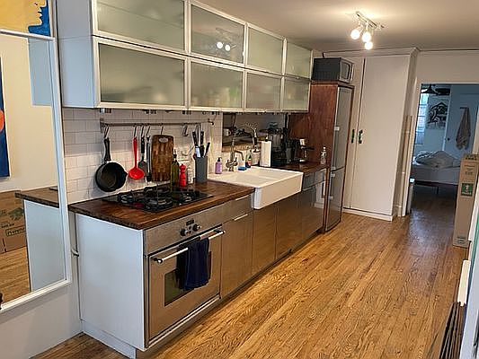 4th image of 126 Baxter St #5