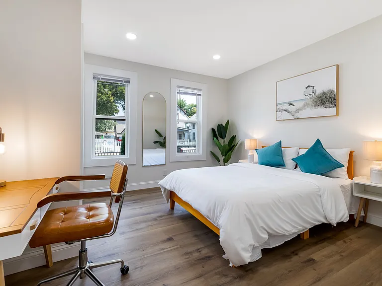 1145 Rowley Ave #1 — Photo 13