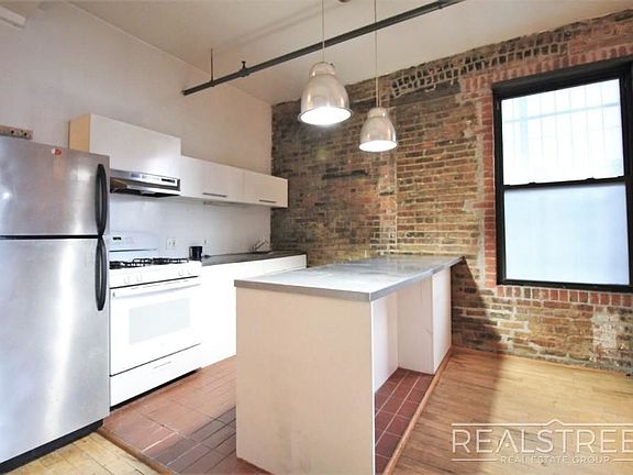 3rd image of 337 Kent Ave APT 1g
