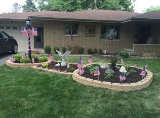 517 Maple St, Chenoa, IL 61726