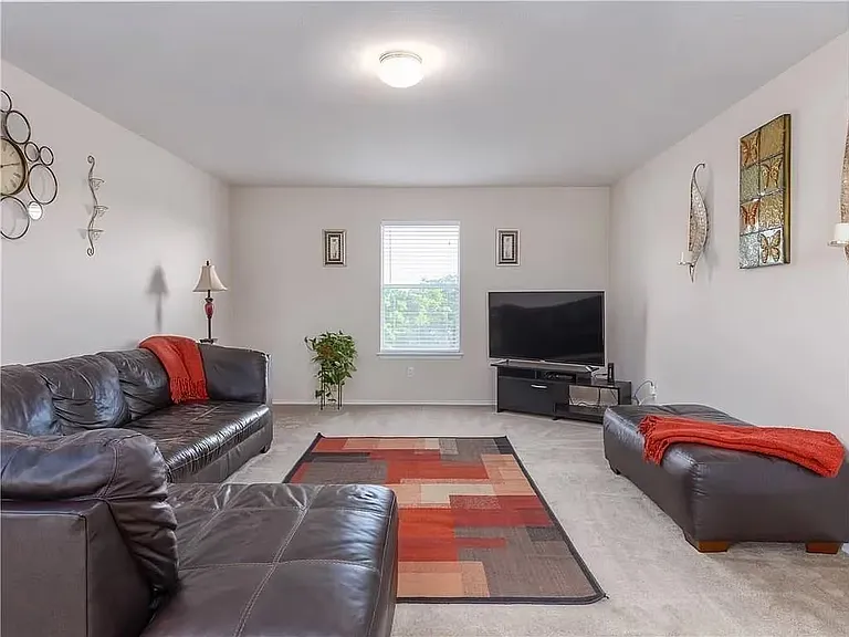 1309 Grande Mesa Dr — Photo 4