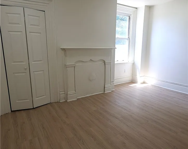 1615 Manhattan St — Photo 9