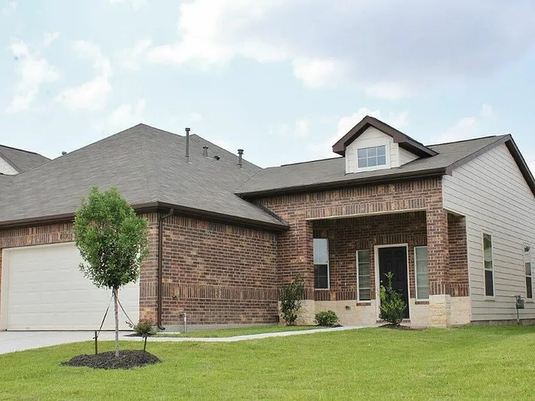 12331 Dona Ln — Photo 3
