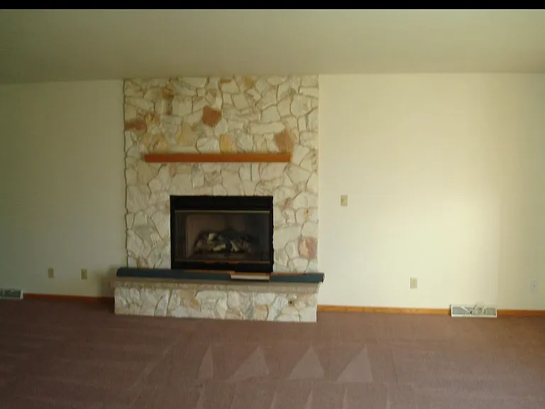 N26W26334 Quail Hollow Rd #B — Photo 3