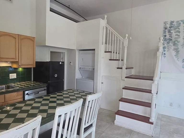 1220 Newton St #2 — Photo 10