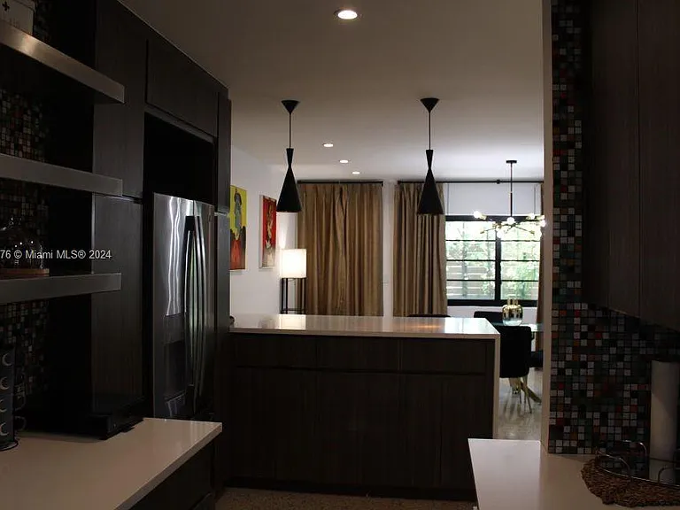 1120 7th St #1B — Photo 4