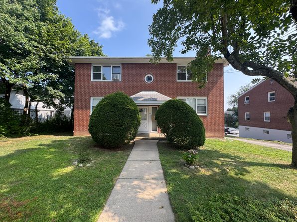 54 Halladay Ave #2
