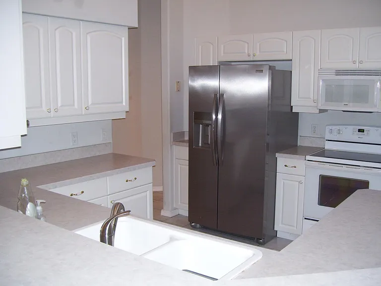 2675 N Canterbury Lake Dr — Photo 4