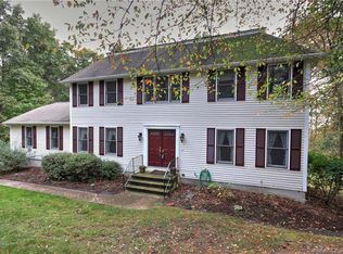 45 Hunter Ridge Rd, Monroe, CT 06468