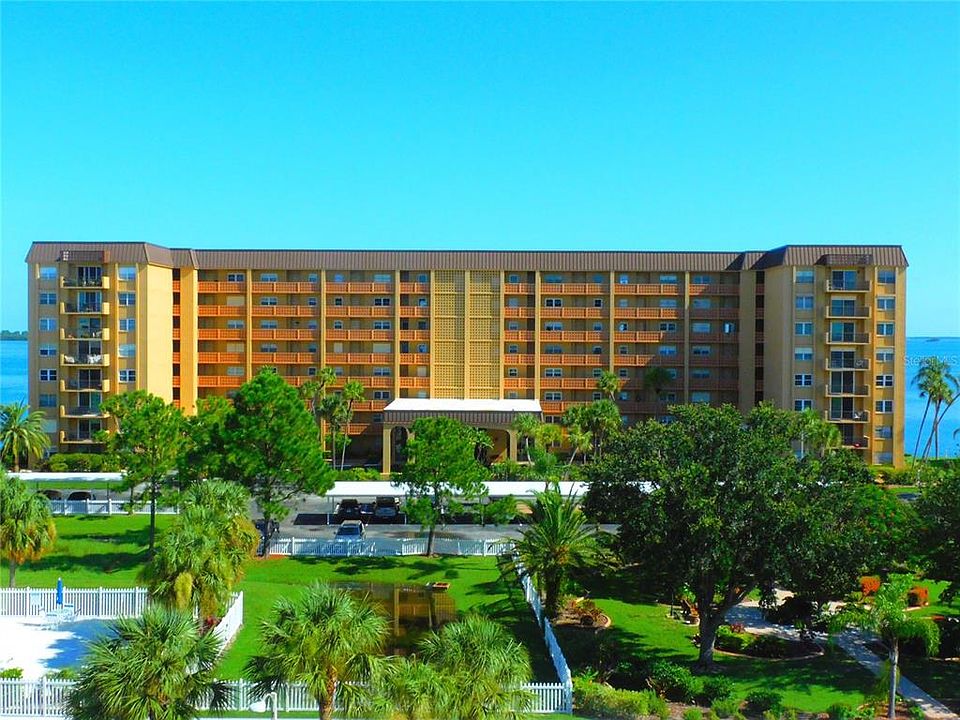 1st image of 9 Haig Pl APT 401